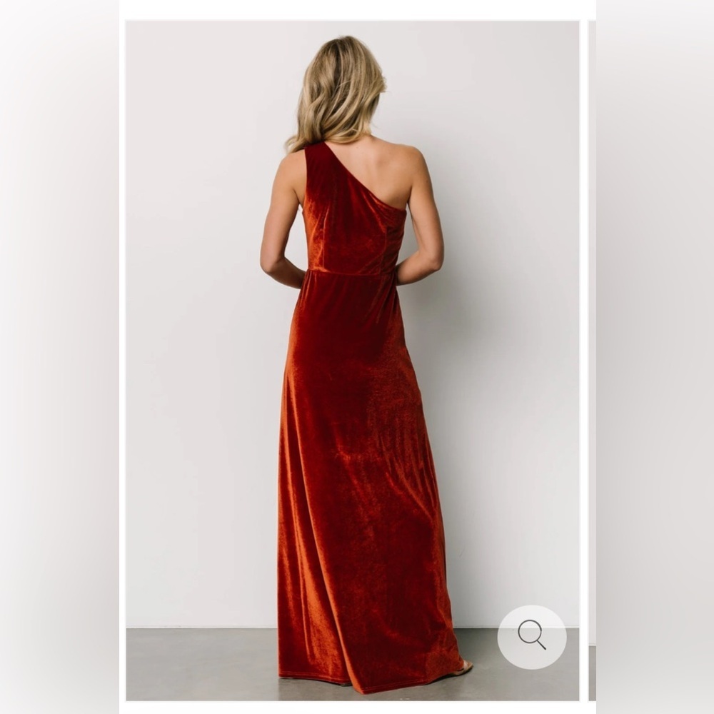 NWT Baltic Born Tatiana Velvet One Shoulder Maxi Dress Size Medium Rust - Picture 11 of 14